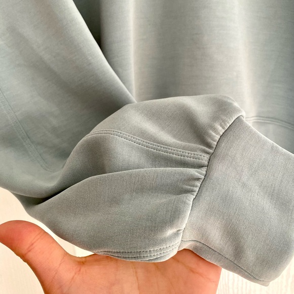 Lululemon Perfectly Oversized Crew Softstreme in Silver Blue SIZE 6 POC NWT - Picture 11 of 14